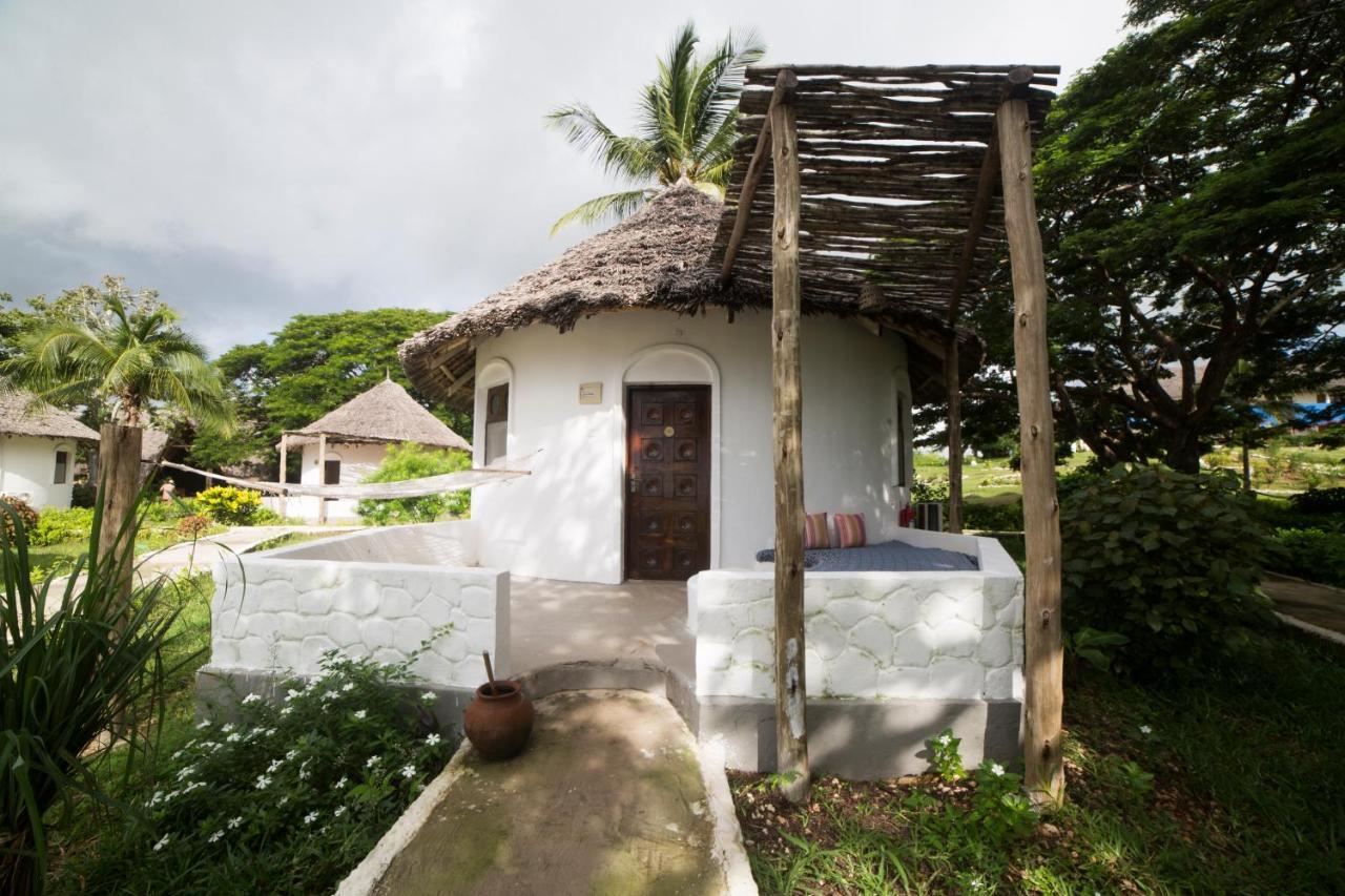 Antonio Beach Tree House Hotel & Spa Uroa Eksteriør billede