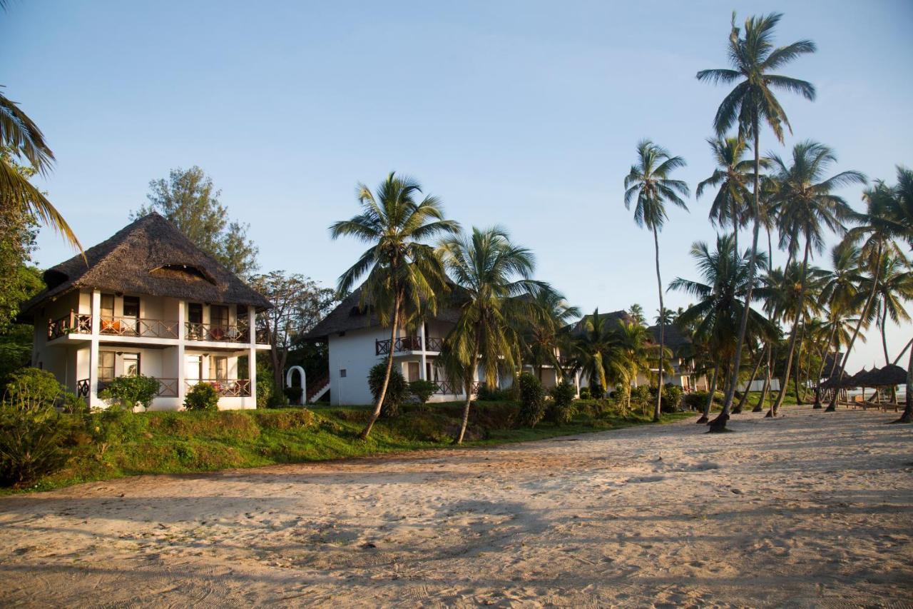 Antonio Beach Tree House Hotel & Spa Uroa Eksteriør billede