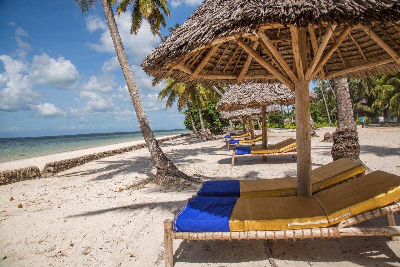 Antonio Beach Tree House Hotel & Spa Uroa Eksteriør billede